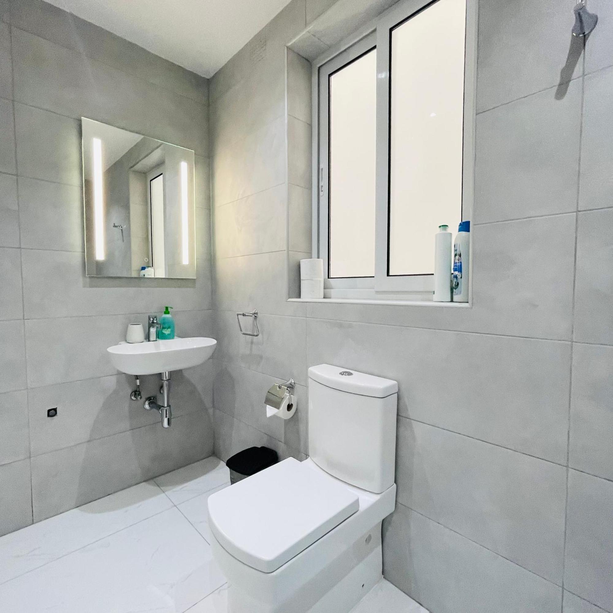 Blu Mar Sea View Apartments St. Paul's Bay Bagian luar foto