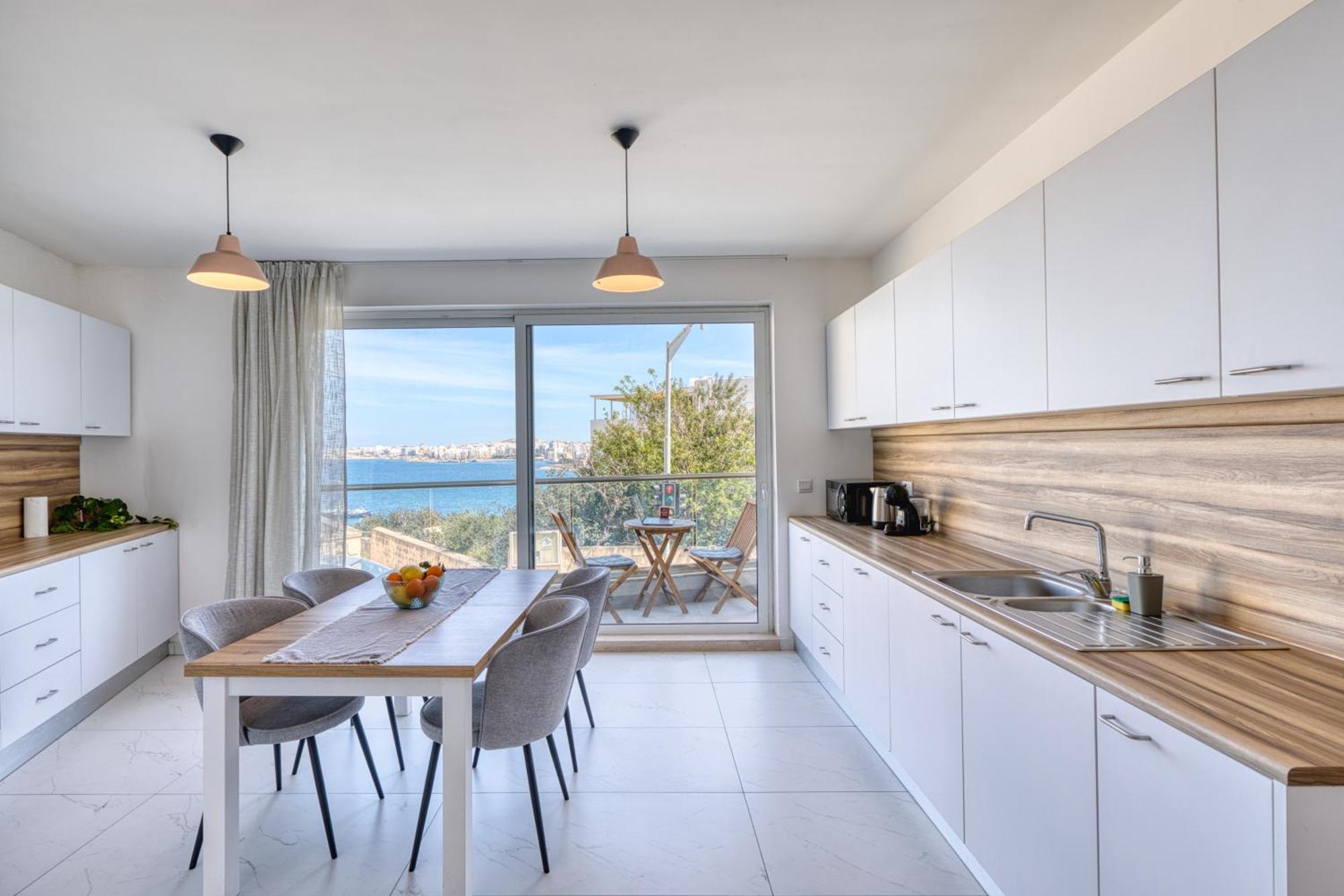 Blu Mar Sea View Apartments St. Paul's Bay Bagian luar foto